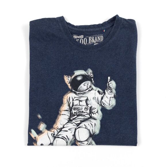 AKOO Short Sleeve Astronaut Graphic T-Shirt Men's‎ Navy Logo Medium EUC - Picture 10 of 10